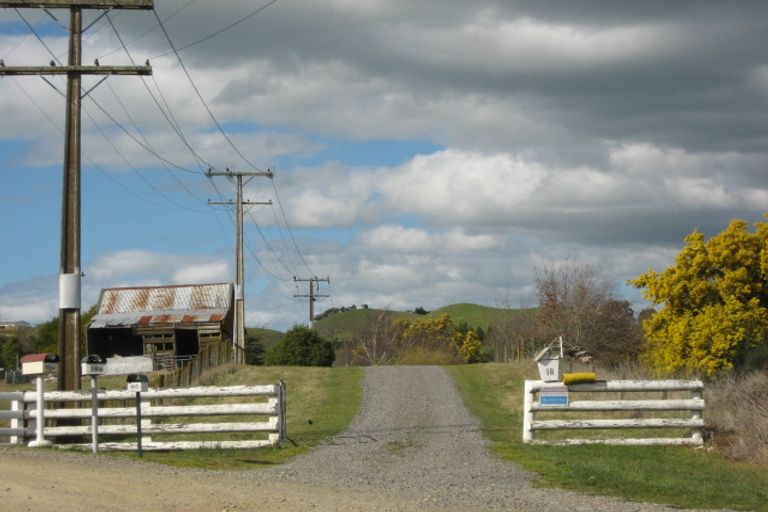 Photo of property in 16a Tamumu Road, Waipawa, 4210