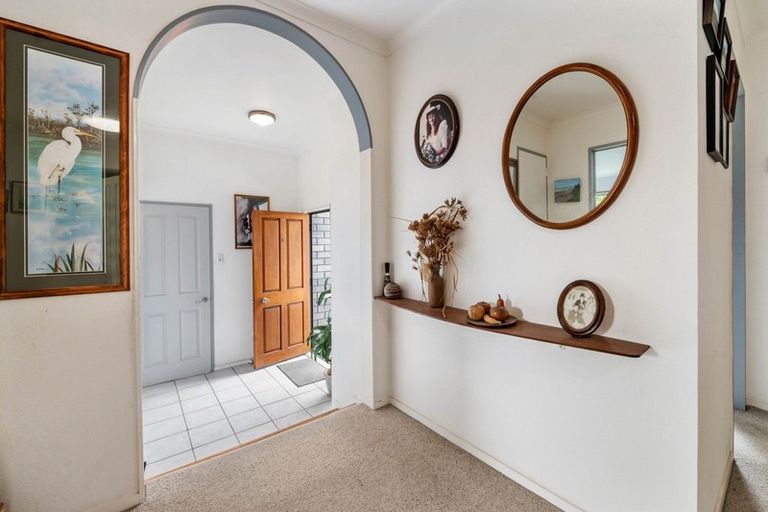 Photo of property in 52 Lynmore Avenue, Lynmore, Rotorua, 3010