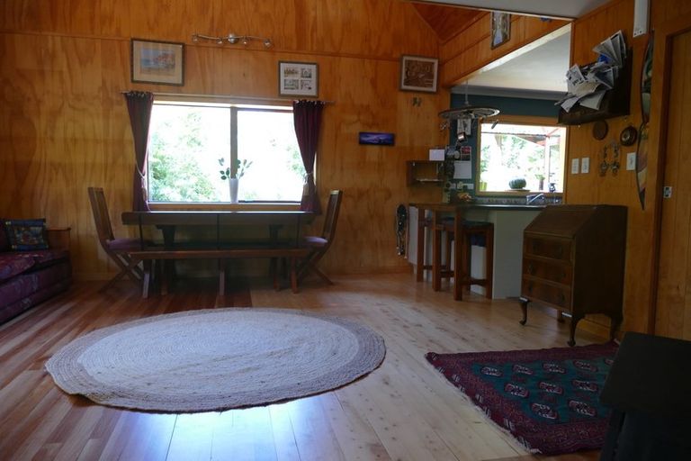 Photo of property in 4 George Street, Murchison, 7007