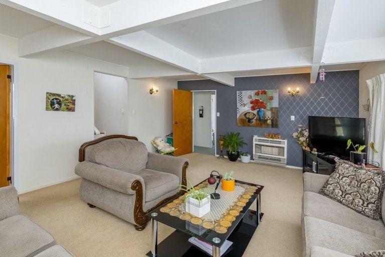 Photo of property in 5 Eden Street, Levin, 5510