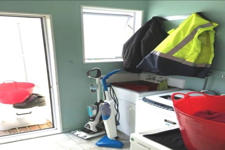 Photo of property in 178 Waitemata Drive, Ranui, Auckland, 0612