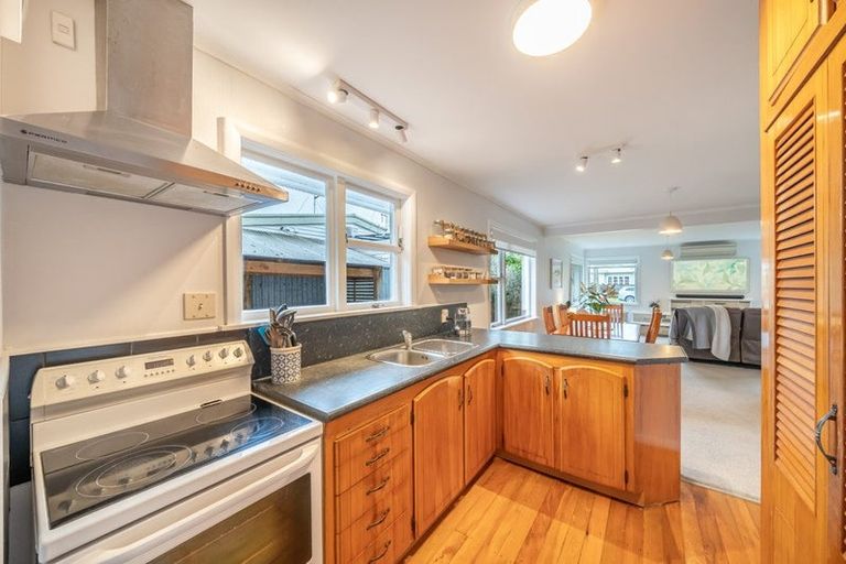 Photo of property in 8a Willow Grove, Ebdentown, Upper Hutt, 5018