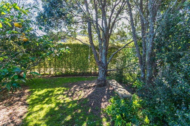 Photo of property in 2 Emmerdale Drive, Hahei, Whitianga, 3591