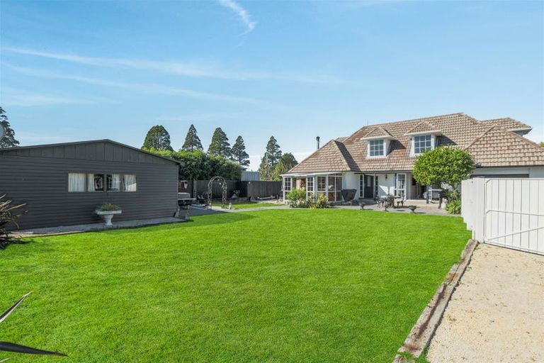 Photo of property in 688b Main North Road, Belfast, Christchurch, 8051