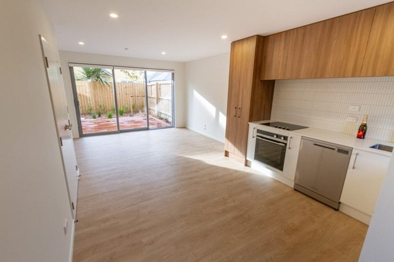 Photo of property in 6/45 Champion Street, Edgeware, Christchurch, 8013
