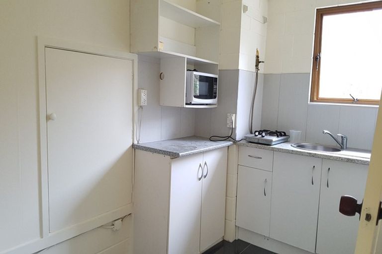 Photo of property in 1/7 Northwick Place, Hillcrest, Auckland, 0627