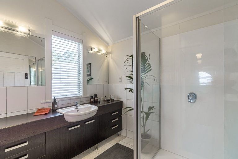 Photo of property in 11a Buchanan Street, Devonport, Auckland, 0624