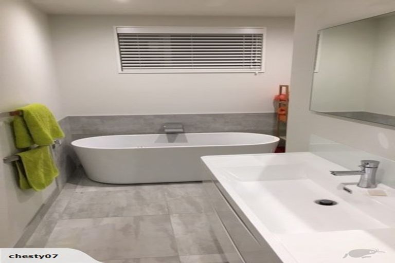 Photo of property in 1/73 Withells Road, Avonhead, Christchurch, 8042