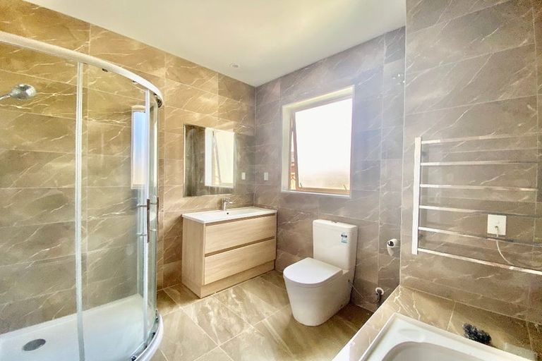 Photo of property in 28 Wellfield Drive, Papakura, 2110