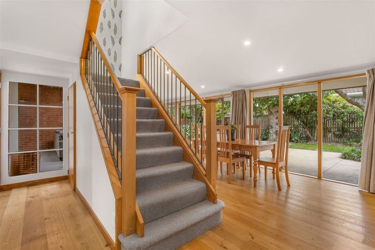 Photo of property in 7 Sawtell Place, Northcote, Christchurch, 8052