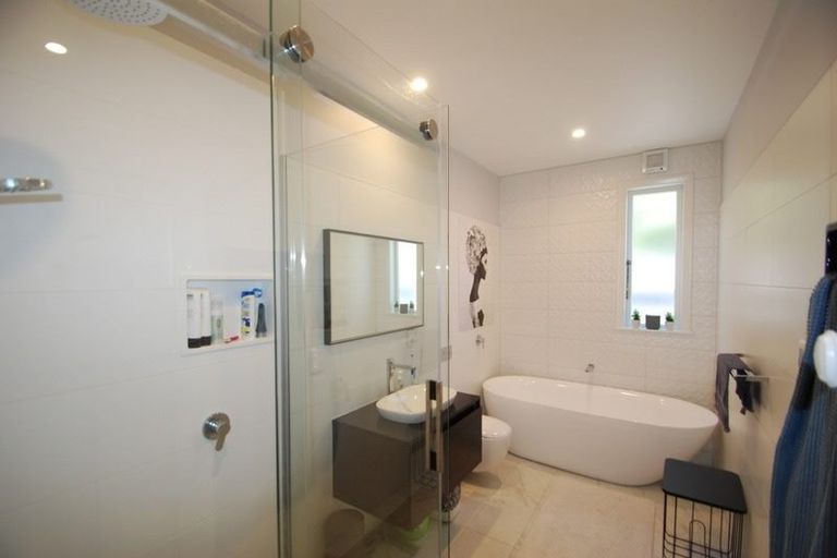 Photo of property in 20 Raine Street, Karori, Wellington, 6012