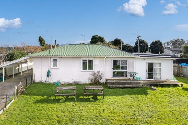 Photo of property in 4 Arawhata Road, Paraparaumu, 5032