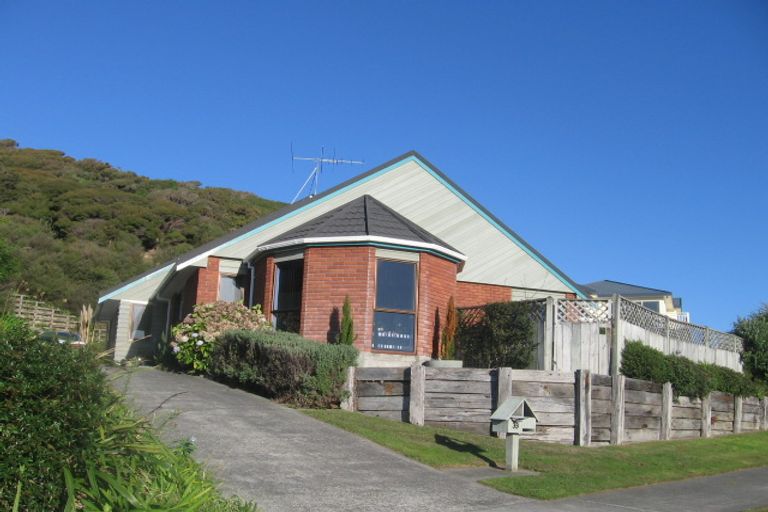 Photo of property in 39 Spyglass Lane, Whitby, Porirua, 5024