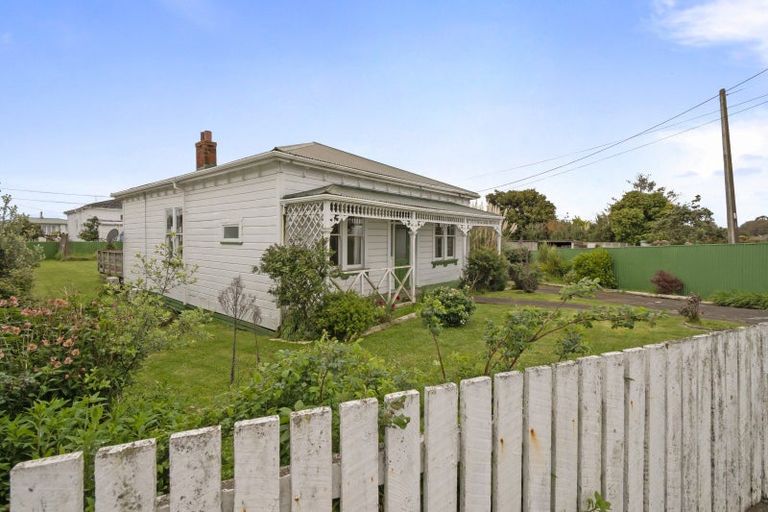 Photo of property in 79 Station Road, Marton, 4710