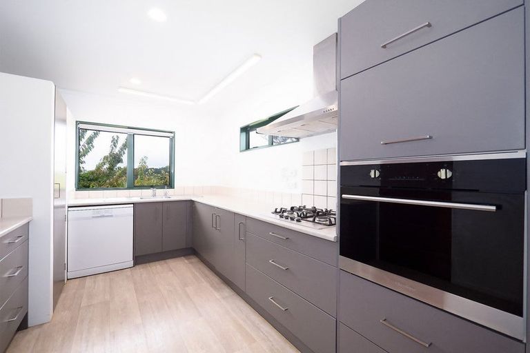 Photo of property in 112 Te Haumi Drive, Paihia, 0200