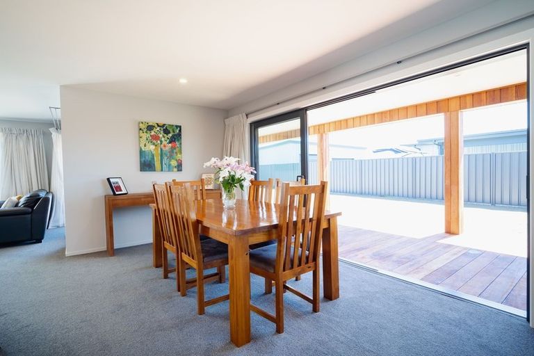 Photo of property in 2 Canal Place, Twizel, 7901