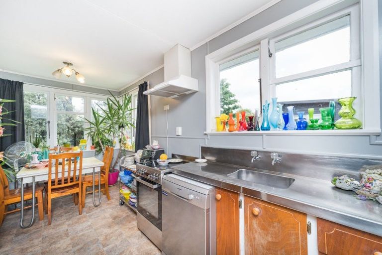 Photo of property in 114 Stanford Street North, Ashhurst, 4810