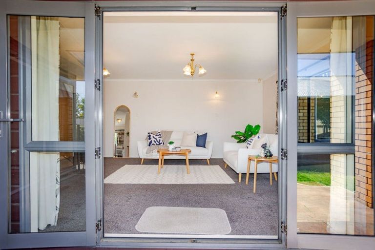 Photo of property in 19 King Street, Dannevirke, 4930