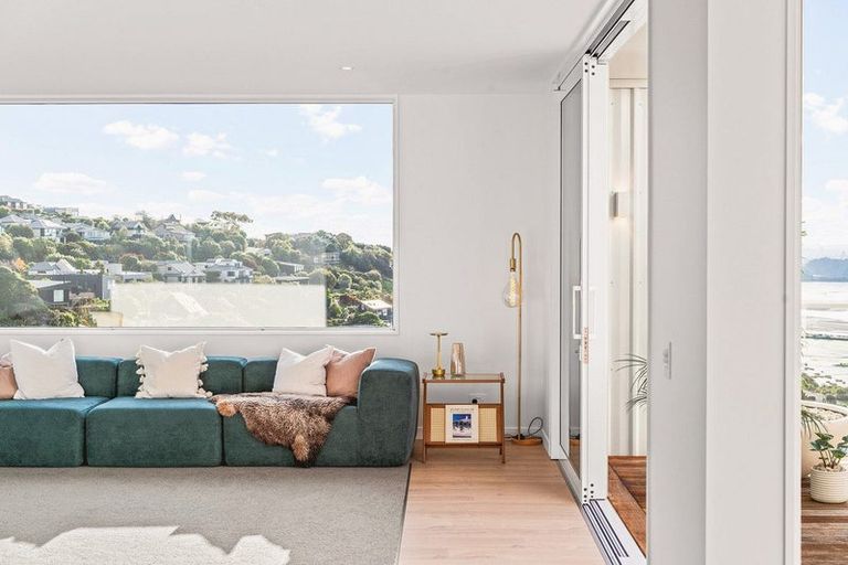 Photo of property in 13 Saint Remy Lane, Redcliffs, Christchurch, 8081