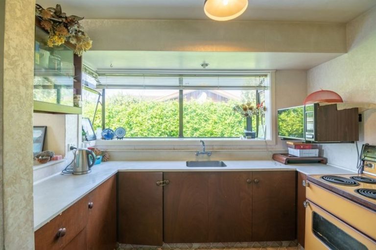 Photo of property in 41 Karnak Crescent, Russley, Christchurch, 8042