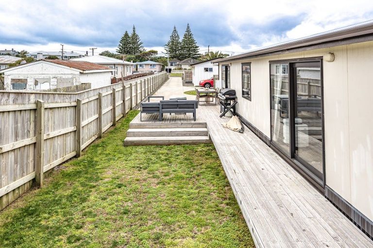 Photo of property in 79a Matai Street, Castlecliff, Wanganui, 4501