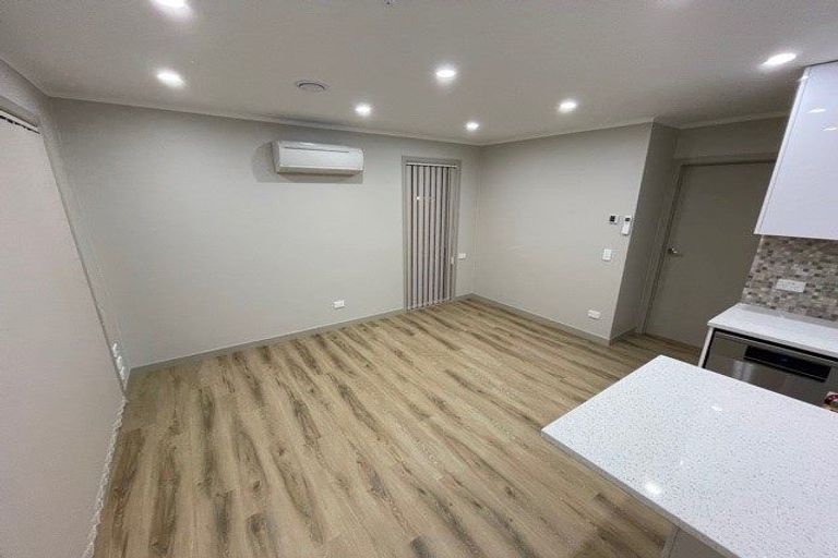 Photo of property in 16 Walworth Avenue, Pakuranga Heights, Auckland, 2010