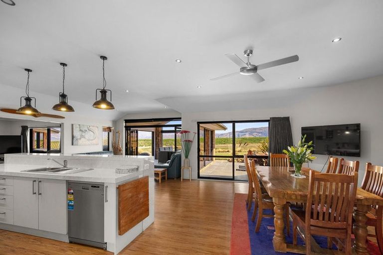 Photo of property in 317 Golden Road, Springvale, Alexandra, 9393