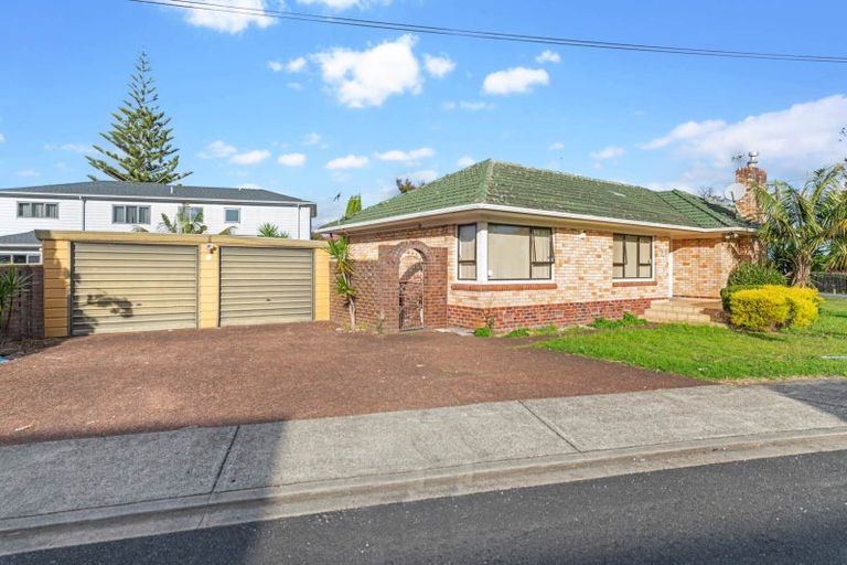 Photo of property in 35 Grange Road, Papatoetoe, Auckland, 2025