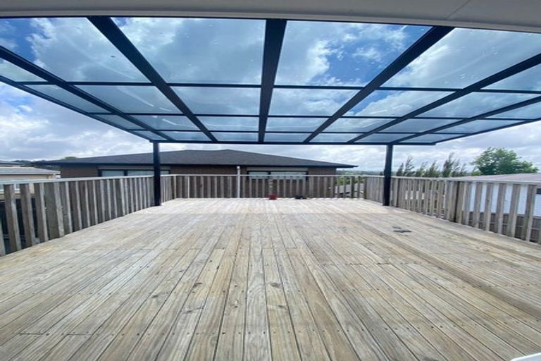 Photo of property in 211 Sturges Road, Henderson, Auckland, 0612