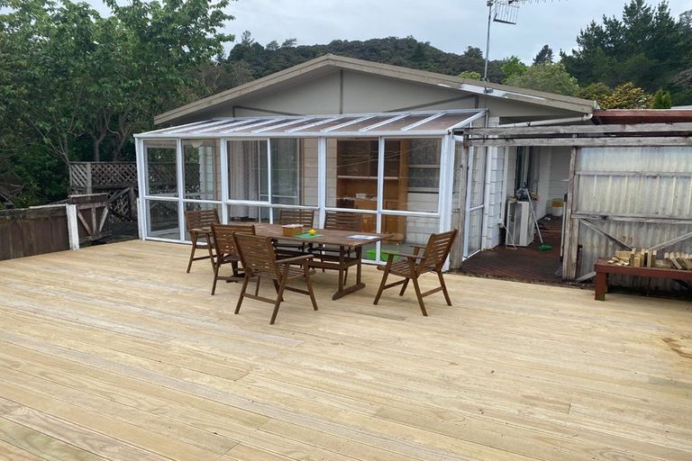 Photo of property in 42 Edelweiss Grove, Timberlea, Upper Hutt, 5018