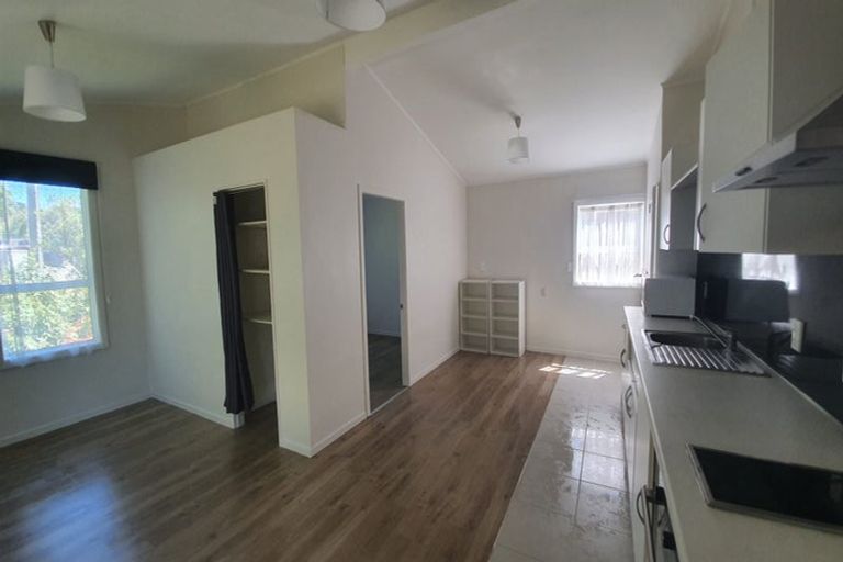 Photo of property in 68 Broderick Road, Johnsonville, Wellington, 6037