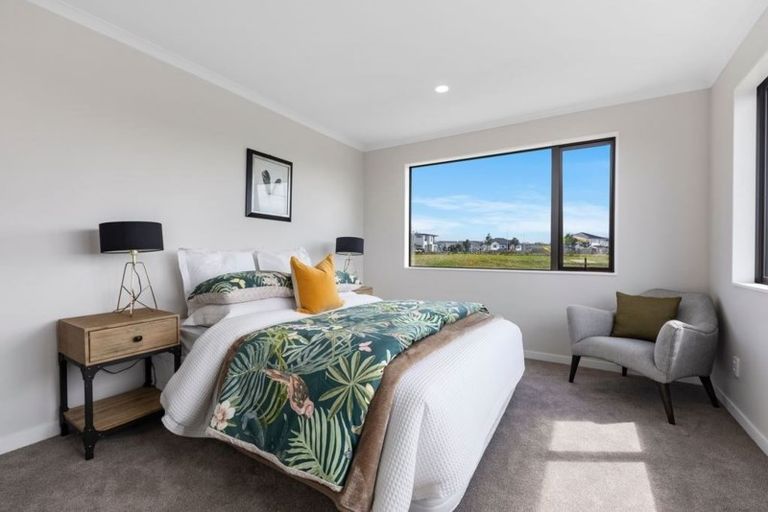 Photo of property in 34 Bearing Parade, Long Bay, Auckland, 0630