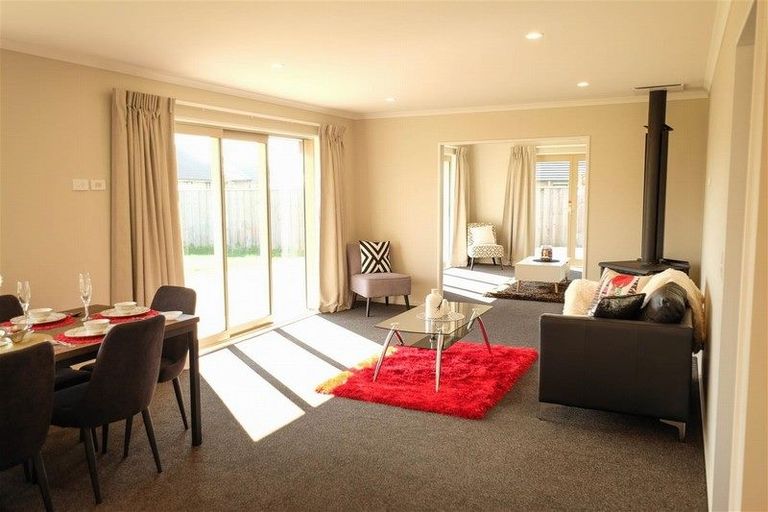 Photo of property in 12 Ormandy Court, Amberley, 7410