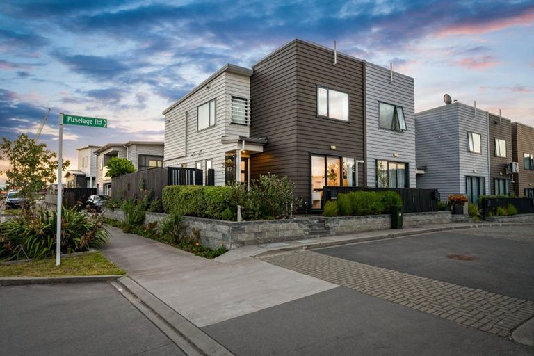 Photo of property in 9 Fuselage Road, Hobsonville, Auckland, 0616