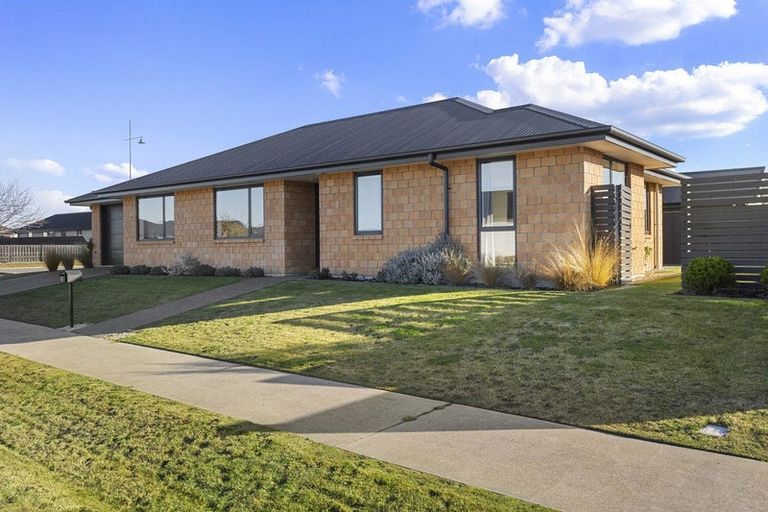 Photo of property in 45 Tiritiri Moana Drive, Pegasus, 7612