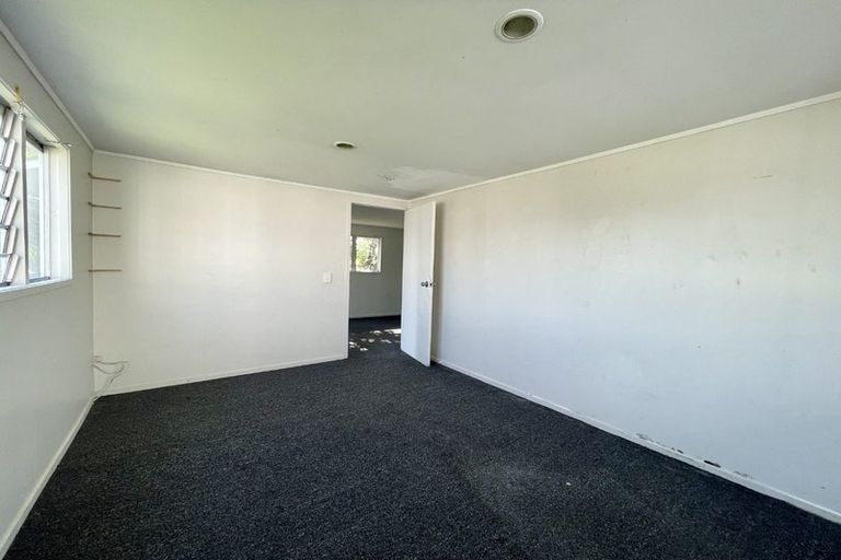 Photo of property in 35 Fairlight Place, Manurewa, Auckland, 2102