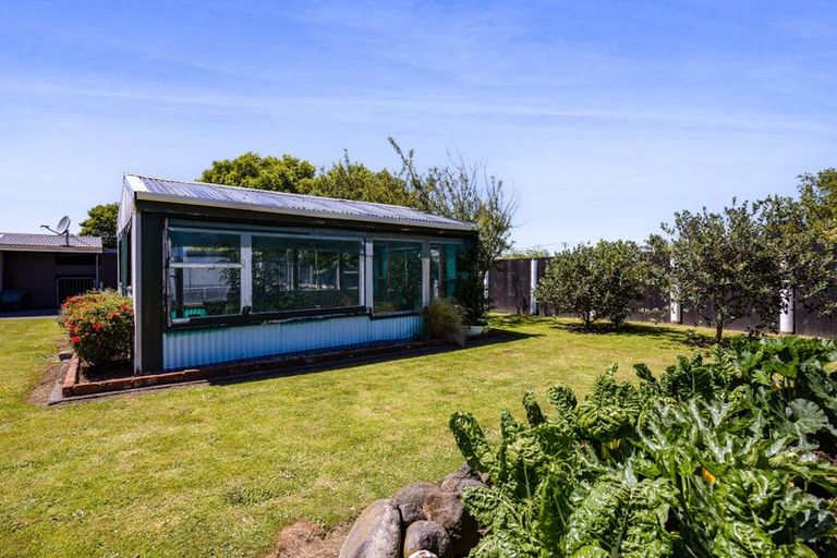 Photo of property in 74 Riemenschneider Street, Manaia, 4612