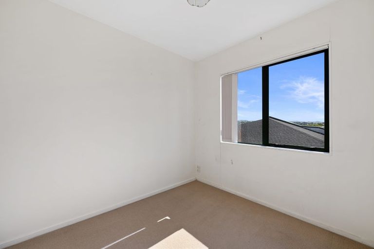Photo of property in 59c Astley Avenue, New Lynn, Auckland, 0600