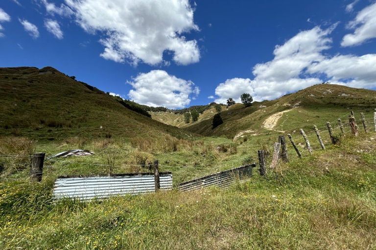 Photo of property in 10 Vera Road, Te Atatu South, Auckland, 0610