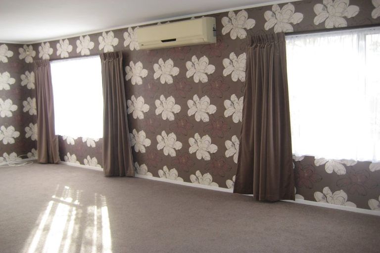 Photo of property in 75 Kennedy Avenue, Forrest Hill, Auckland, 0620