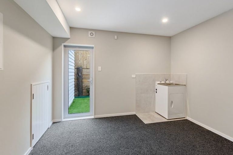 Photo of property in 47d Gossamer Drive, Pakuranga Heights, Auckland, 2010