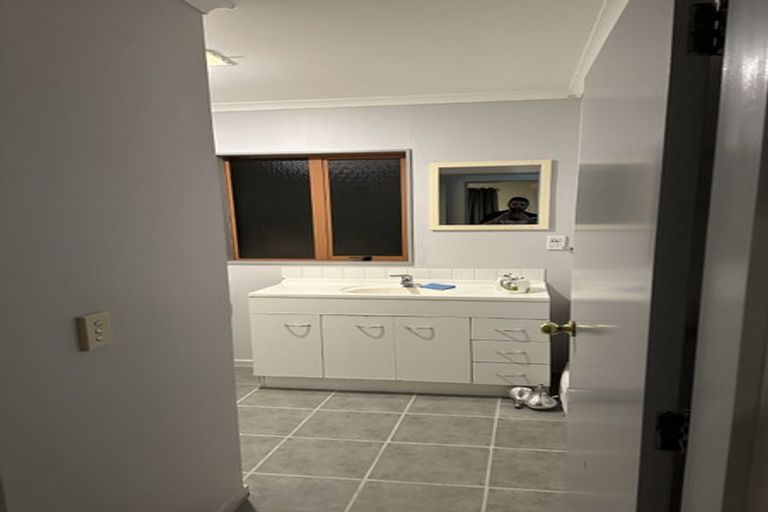 Photo of property in 292a Mitchell Street, Brooklyn, Wellington, 6021