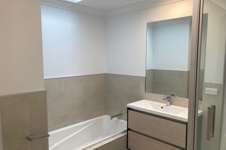 Photo of property in 19b O'meara Street, Swanson, Auckland, 0614