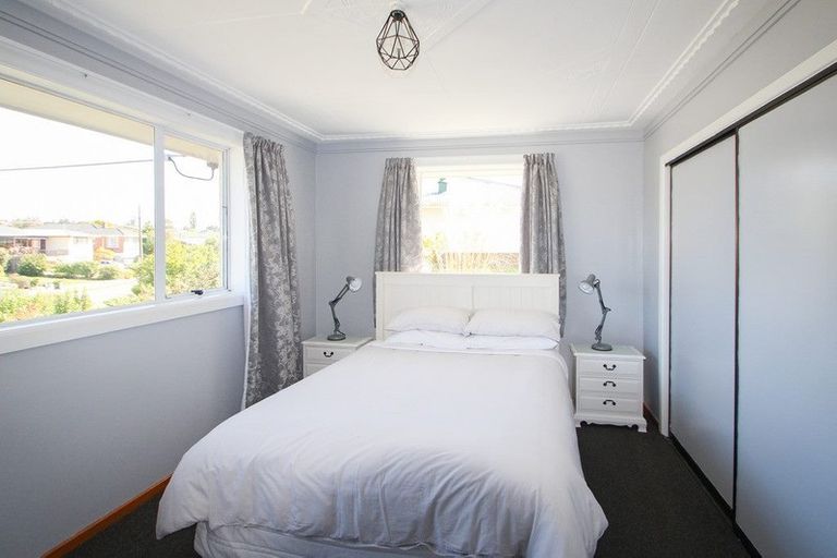 Photo of property in 8 Oxford Street, Holmes Hill, Oamaru, 9401
