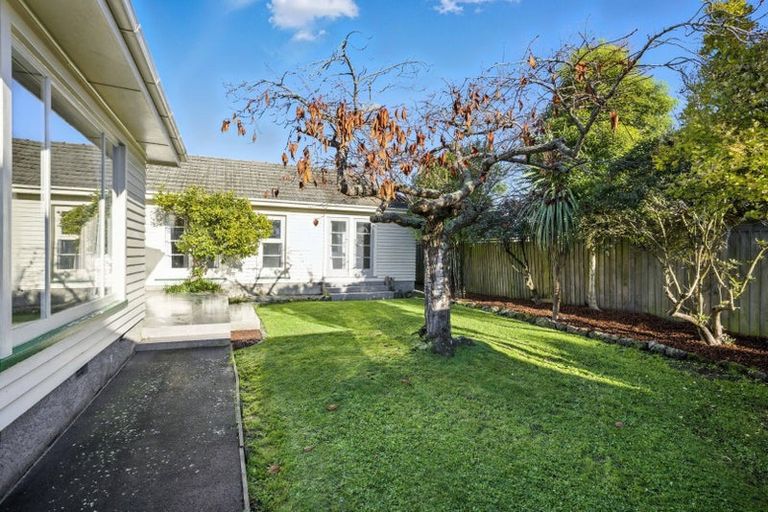 Photo of property in 145 Hamilton Avenue, Ilam, Christchurch, 8041