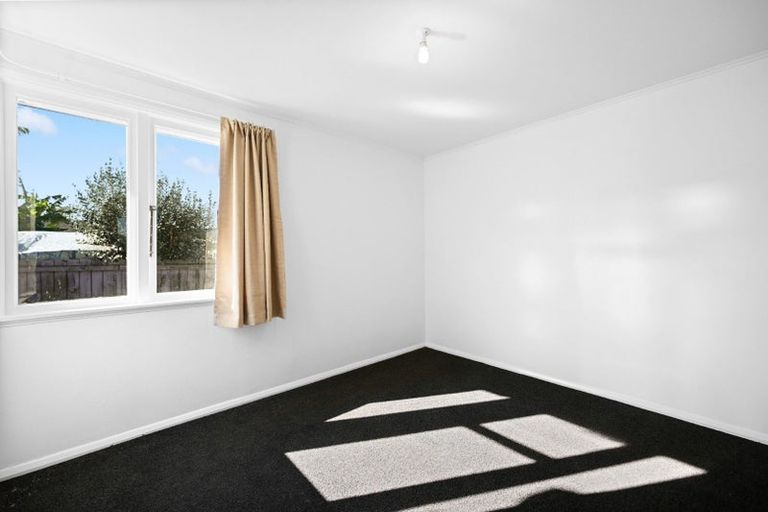 Photo of property in 8 Kenney Crescent, Fairfield, Hamilton, 3214