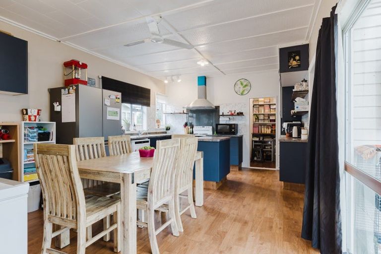 Photo of property in 37 Tui Street, Pahiatua, 4910