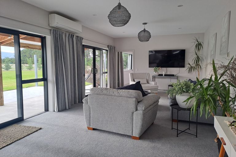 Photo of property in 1 Gladstone Lane, Letts Gully, Alexandra, 9393