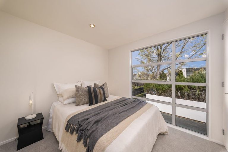 Photo of property in 72 Wai-iti Terrace, Bryndwr, Christchurch, 8052
