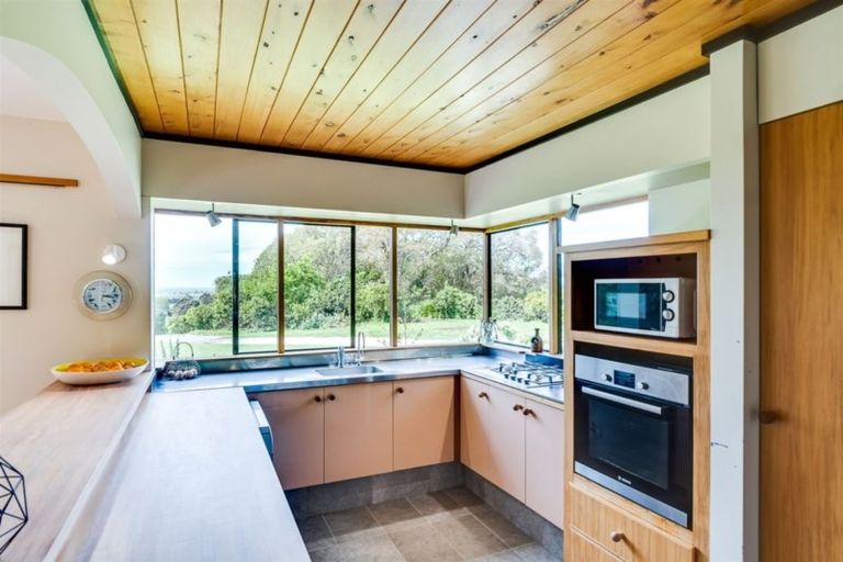 Photo of property in 235 Poraiti Road, Poraiti, Napier, 4182